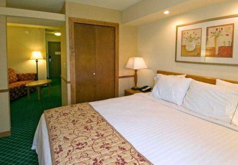 Fairfield Inn & Suites Valparaiso Ruang foto